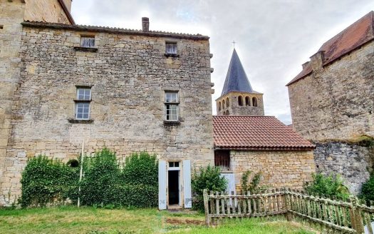 Exceptional Manor House – Former 13th & 15th Century Castle – Saint Pompon (25 km from Sarlat)