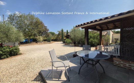 Charming Country Home with private pool and mature garden