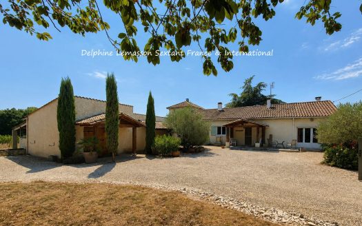 Charming Country Home with private pool and mature garden