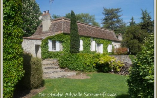 3 stone houses in a magnificient park