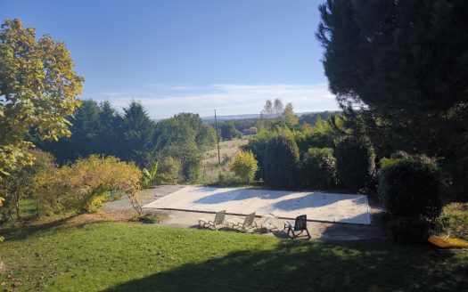 BERGERAC. RESIDENTIAL AREA, 10 minutes TOWN CENTER