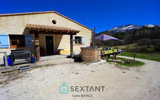 Blieux: 130 sqm house on 1.9 hectares, surrounded by nature with panoramic views
