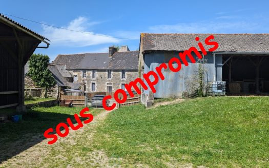 17 century farm and 4.5 hectares of grassland