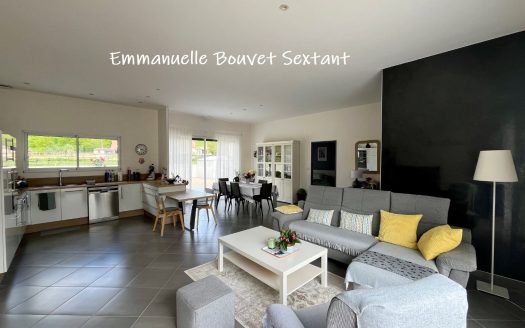 BERGERAC, close to town center, recent and modernground-floor house, quiet environment