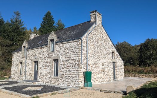 Spacious stone property with 5 bedrooms