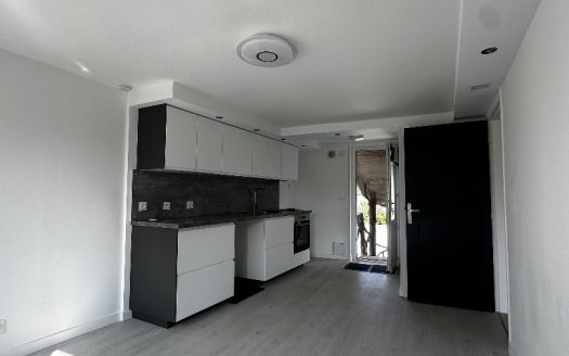 Charming New Apartment of 34 sqm – Small Co-ownership of 6 Lots
