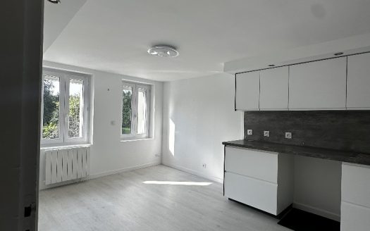 Charming New Apartment of 34 sqm – Small Co-ownership of 6 Lots