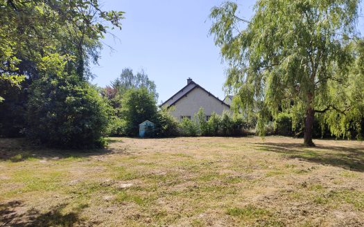 A rare opportunity in this highly sought-after area,5 bedrooms house