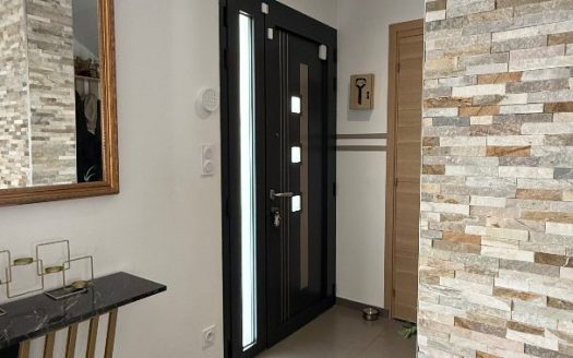 Stunning contemporary house built in 2020 – Sought-after area.