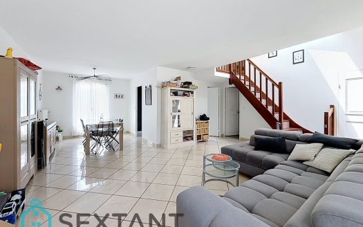 House 5 bedrooms in Bonsecours