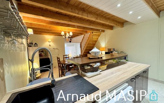 RENOVATED 3-BED VILLAGE HOUSE, 131 M², GARDEN, TERRACE/PARKING AREA
