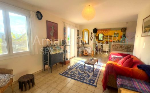 DETACHED PROPERTY WITH GROUND FLOOR ACCOMMODATION UNIT, GARAGE, GARDEN, TERRACES, BEAUTIFUL OPEN VIEWS