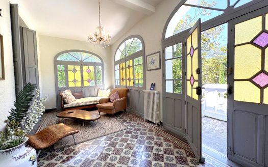 EXCEPTIONAL BELLE EPOQUE PROPERTY WITH POOL, PRIVATE GROUNDS, TERRACES, CASTLE VIEW