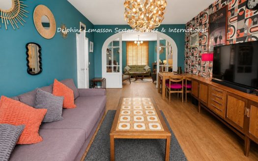 Elegant Period Home with Private Garden in the Heart of Eymet