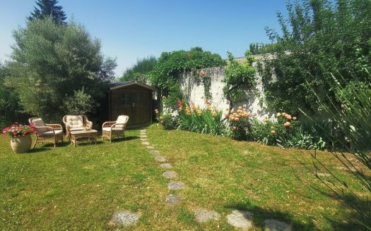 Character house 160 sqm + independent gîte – Garden, terrace – Historic center of Amboise