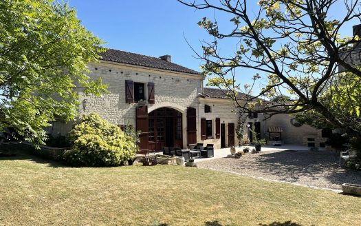 CHARMING VILLAGE HOUSE WITH AN 810 SQM GARDEN + 1,390 SQM WOODLAND