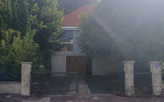 Maison familiale avec piscine