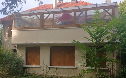 Maison familiale avec piscine