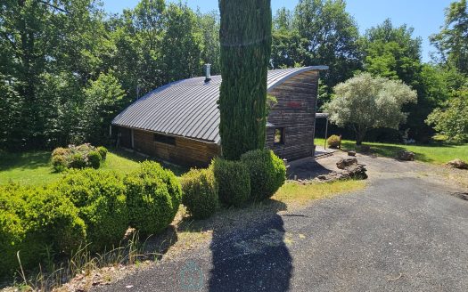 65 sqm Architect-designed house in Vitrac – Périgord Noir