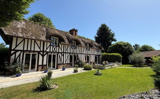 Beautiful property with charming norman house in the countryside