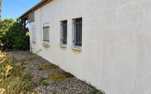 COURNON-D’AUVERGNE – 135 M² – PARCELLE 580 M² – EMPLACEMENT À FORTE VISIBILITÉ