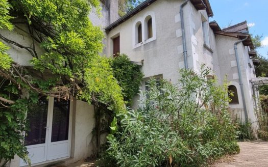 3-bedroom house, cellar, garage – beautiful view of the Loire Valley