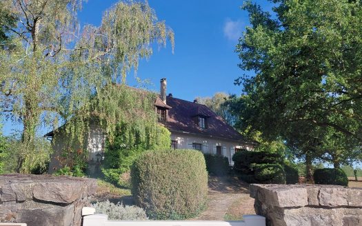 Maison de caractère au coeur du Périgord vert – Dordogne