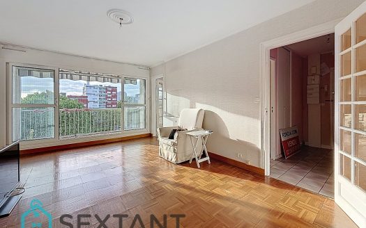 Apartment with balcony, 84sqm, ideally located
