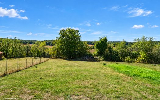 Stone property complex, nestled in the heart of preserved and picturesque nature.
