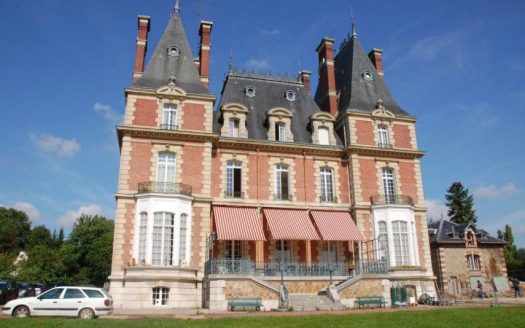 RENTAL INVESTMENT – VAUGRIGNEUSE – Chateau de la Fontaine aux Cossons Nursing Home Residence – 7.22% return