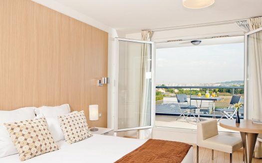 RENTAL INVESTMENT – CARRIERES-SUR-SEINE – Residhome Carrieres La Defense Business Residence – 7.14% return