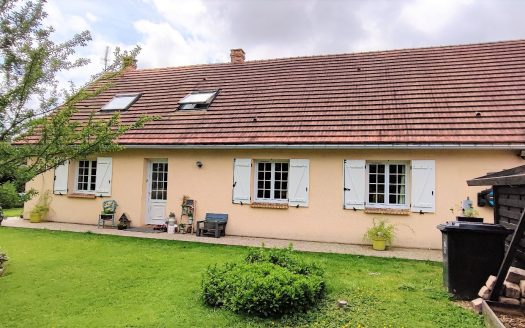Maison 198 sqm avec 6 chambres
