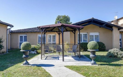RENTAL INVESTMENT – Frouzins – La Triade Nursing Home Residence – 7% return
